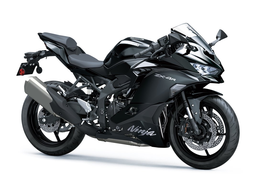 zx-4r-2026-3166-negro-1500.jpg